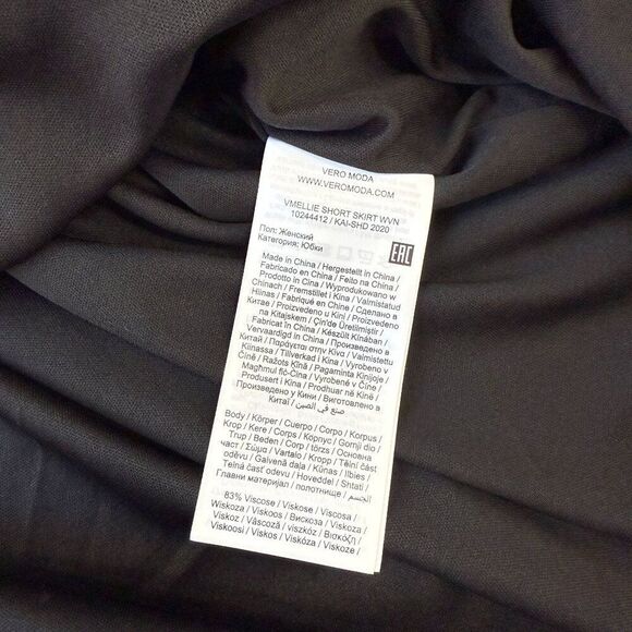 Vero Moda Size XS Floral Mini Vmelli Skirt Black Pink Yellow Tiered Elastic Prep - Picture 4 of 10